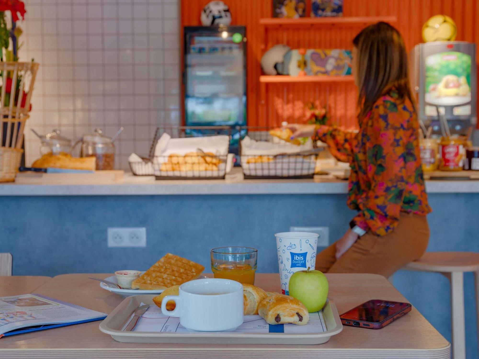 Ibis Budget Lyon Est Saint Quentin Fallavier Exteriér fotografie